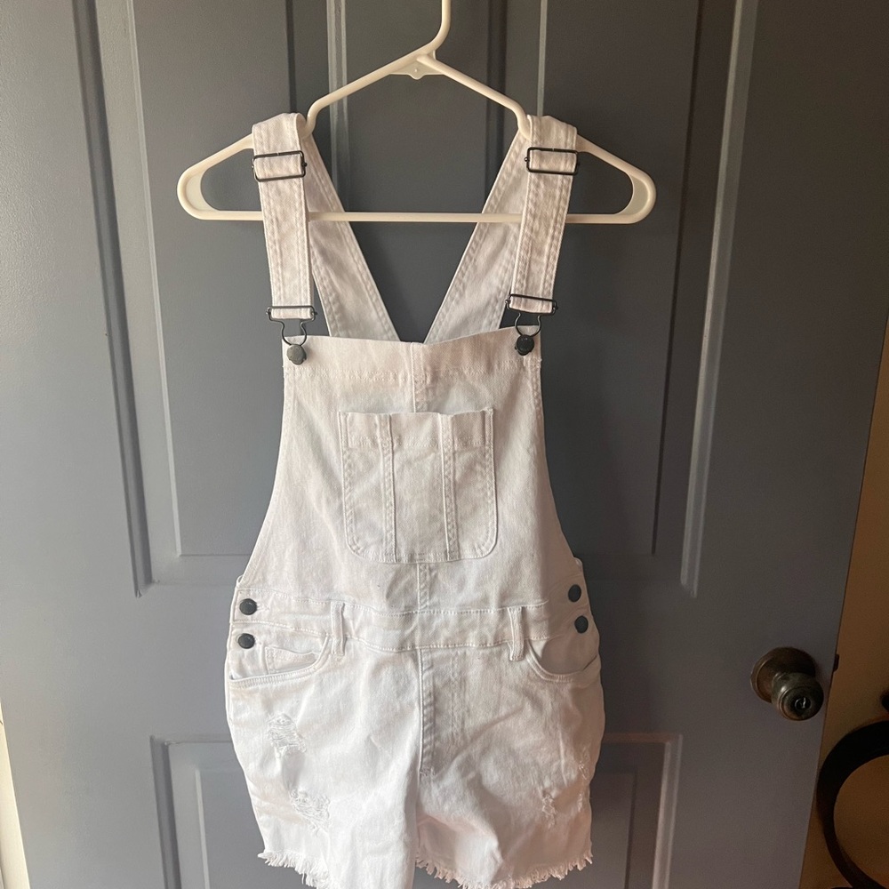 VENUS White Denim Apparel